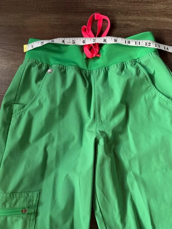 Figs Green Scrub Set with Pink Drawstring - Picture 7 of 8